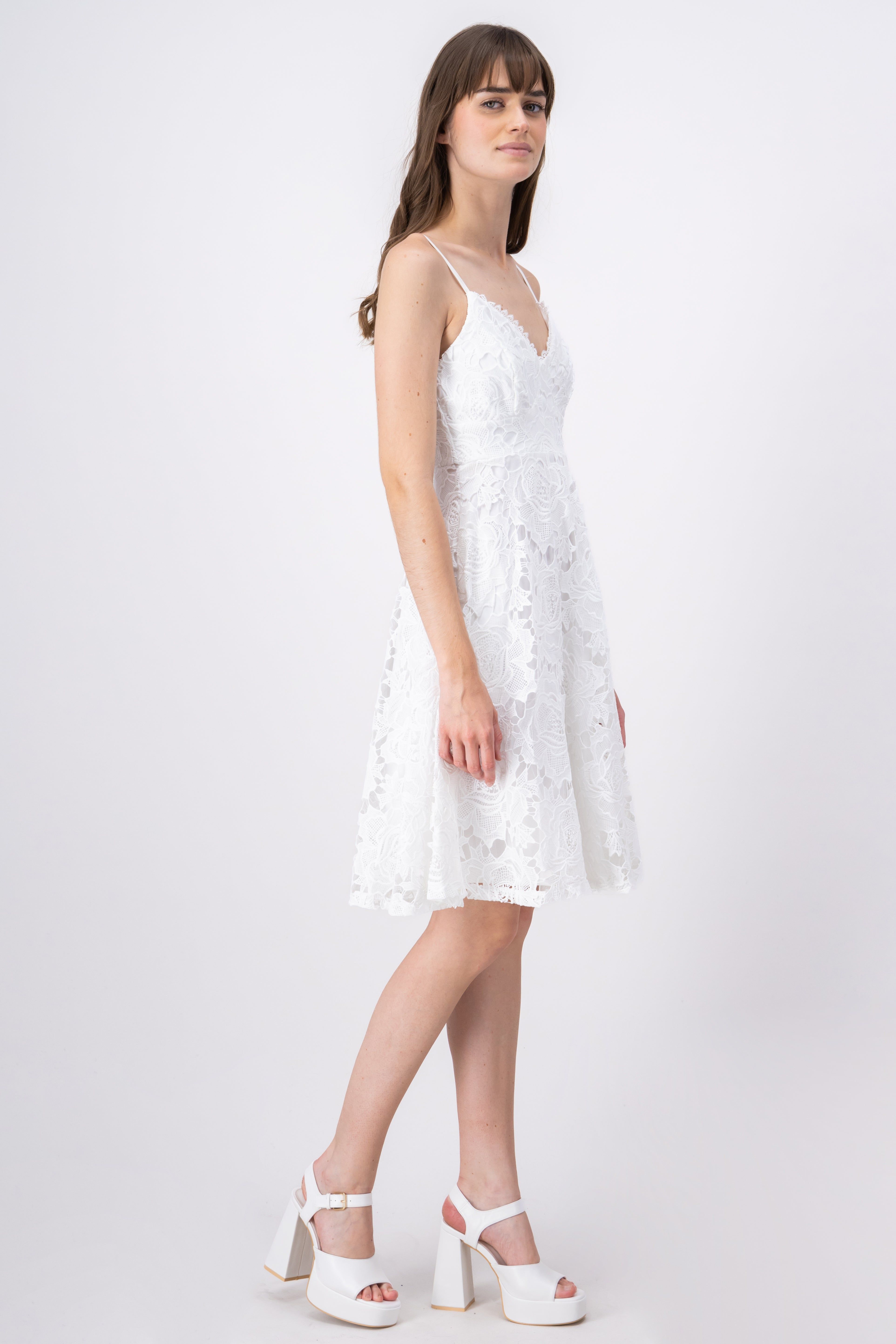 Vestido mini encaje flores sold by Shasa product image thumbnail 3