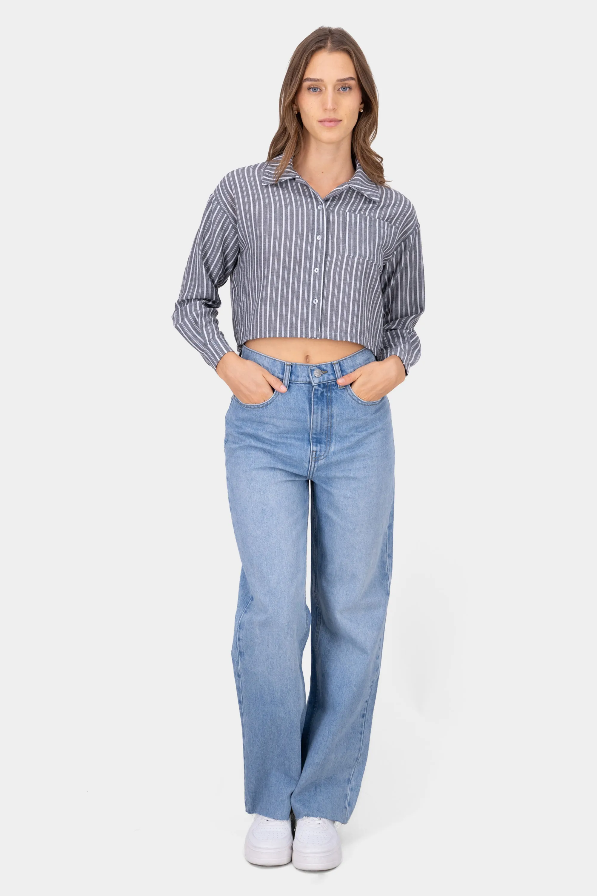 Jeans straight lisos sold by Shasa