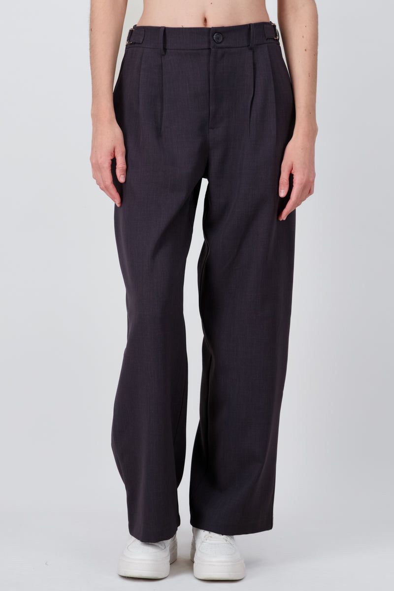 PANTALON DETALLE PINZAS sold by Shasa product image thumbnail 2