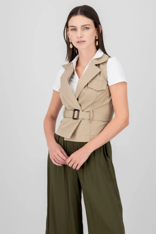 Chaleco gabardina liso sold by Shasa