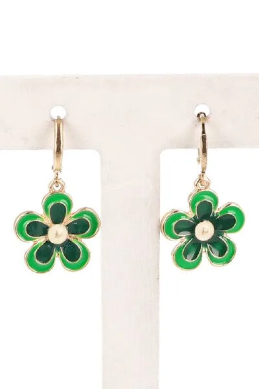 Aretes Flores Retro sold by Shasa