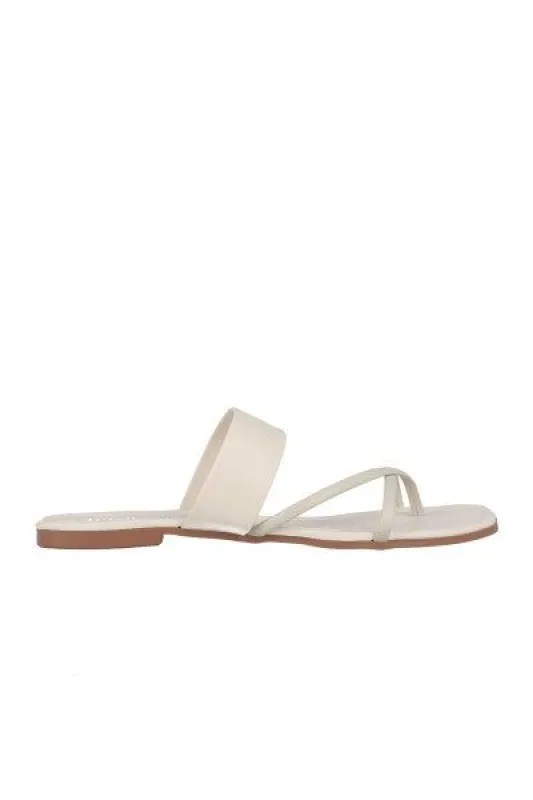 Sandalia pala tiras cruzadas sold by Shasa