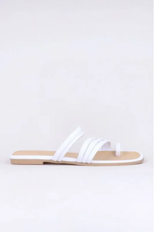 Sandalias cintas anillo dedo sold by Shasa