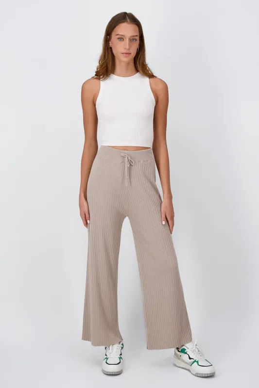 Pantalón Tejido Textura Acanalada sold by Shasa