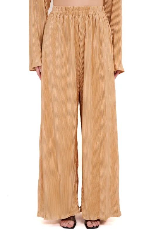 Pantalón amplio textura sold by Shasa