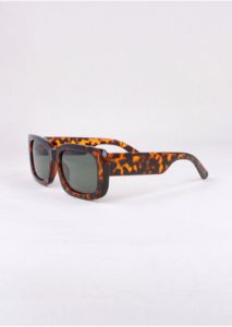Lentes sol rectangulares carey sold by Shasa