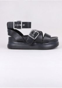 Sandalias plataforma chunky sold by Shasa