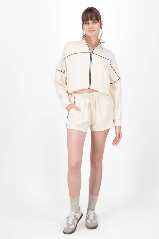 Shorts contraste sold by Shasa