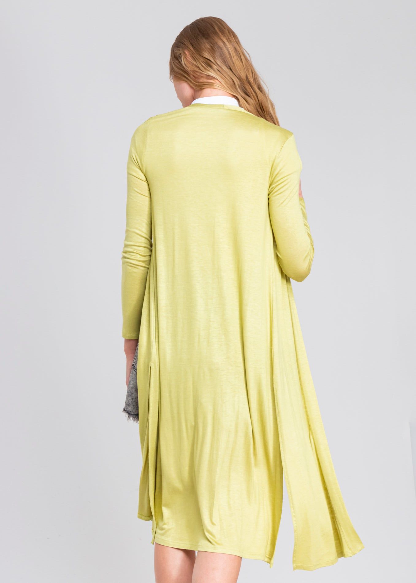 Cárdigan largo aberturas laterales sold by Shasa product image thumbnail 4