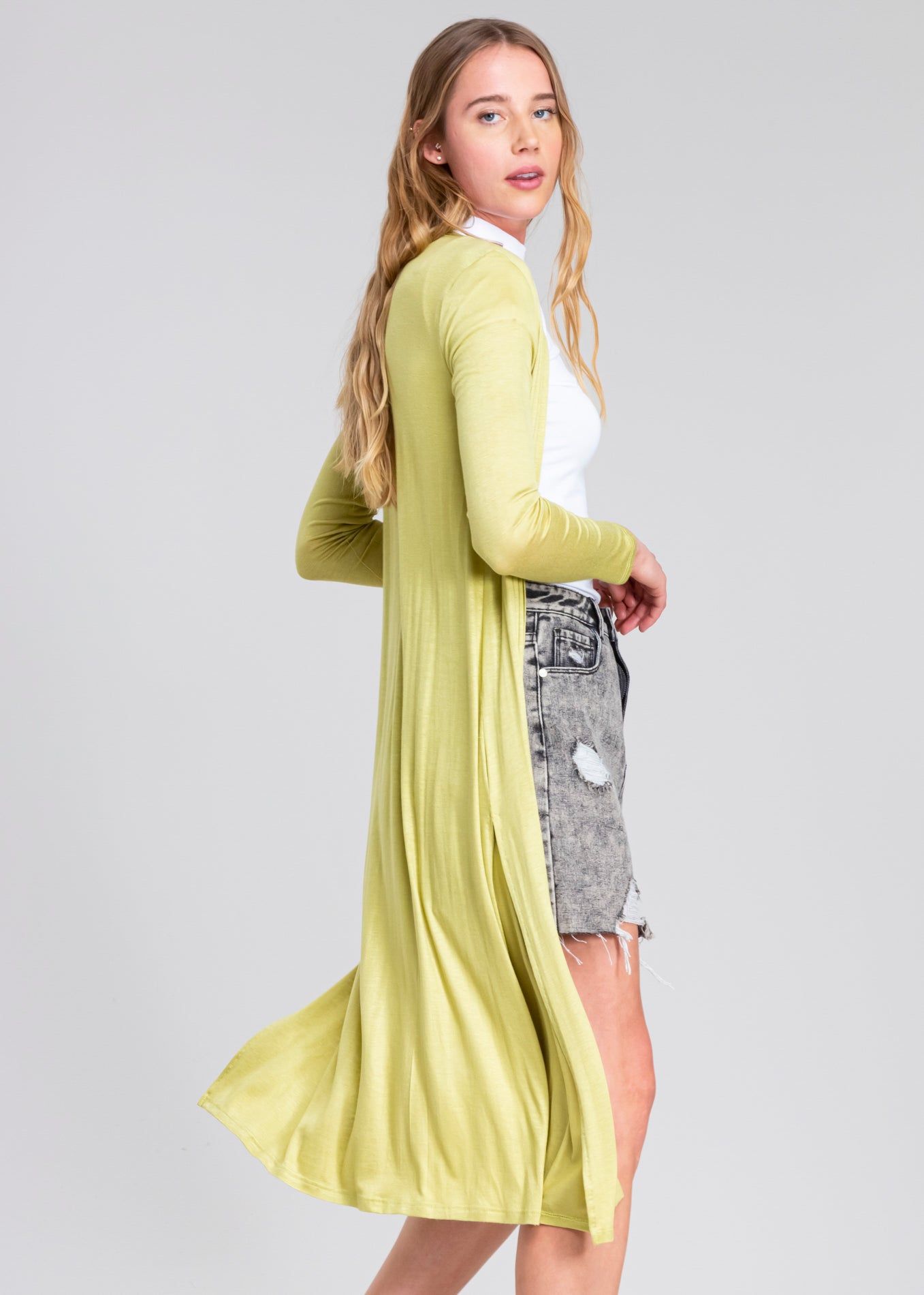 Cárdigan largo aberturas laterales sold by Shasa product image thumbnail 5