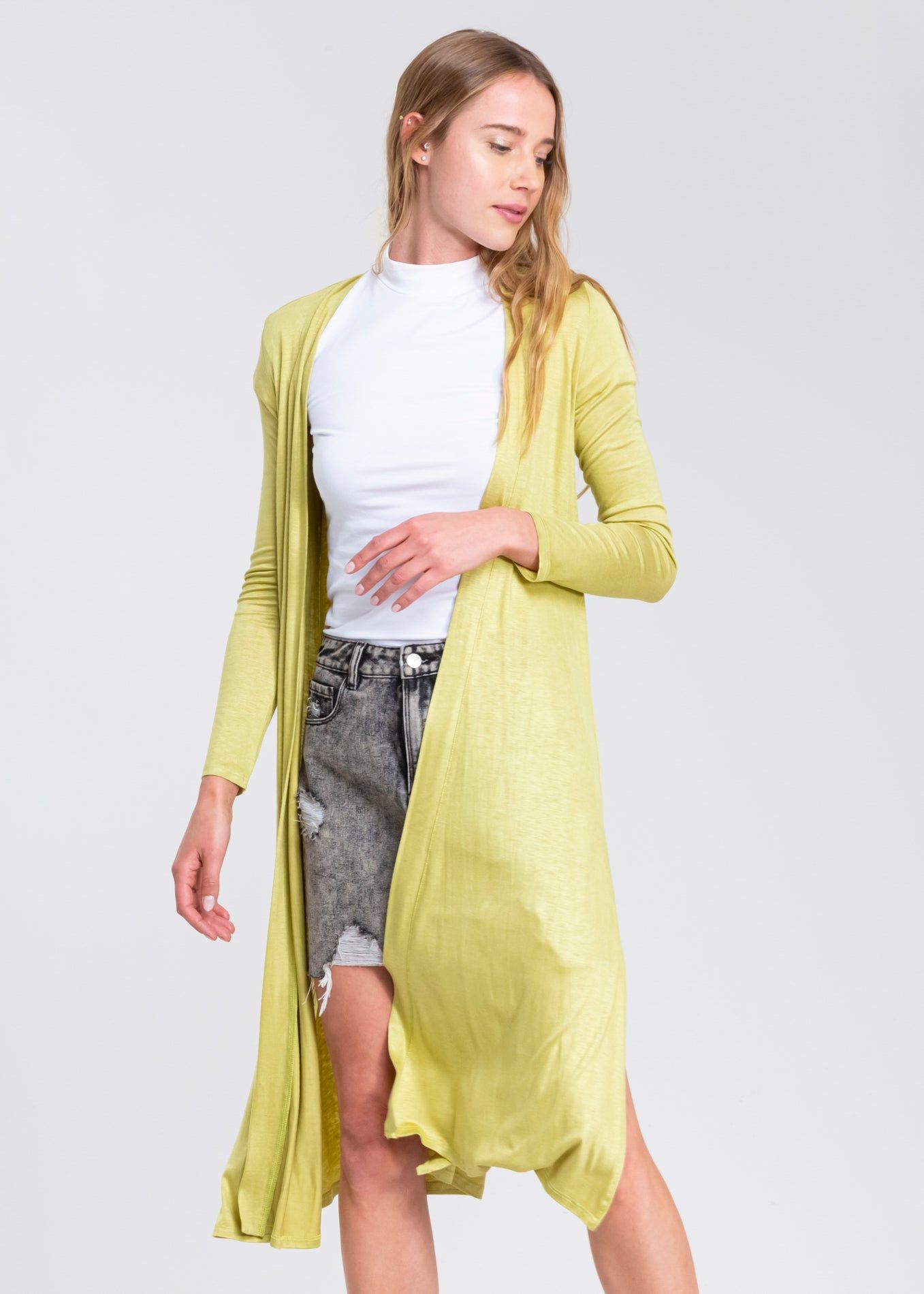 Cárdigan largo aberturas laterales sold by Shasa product image thumbnail 2