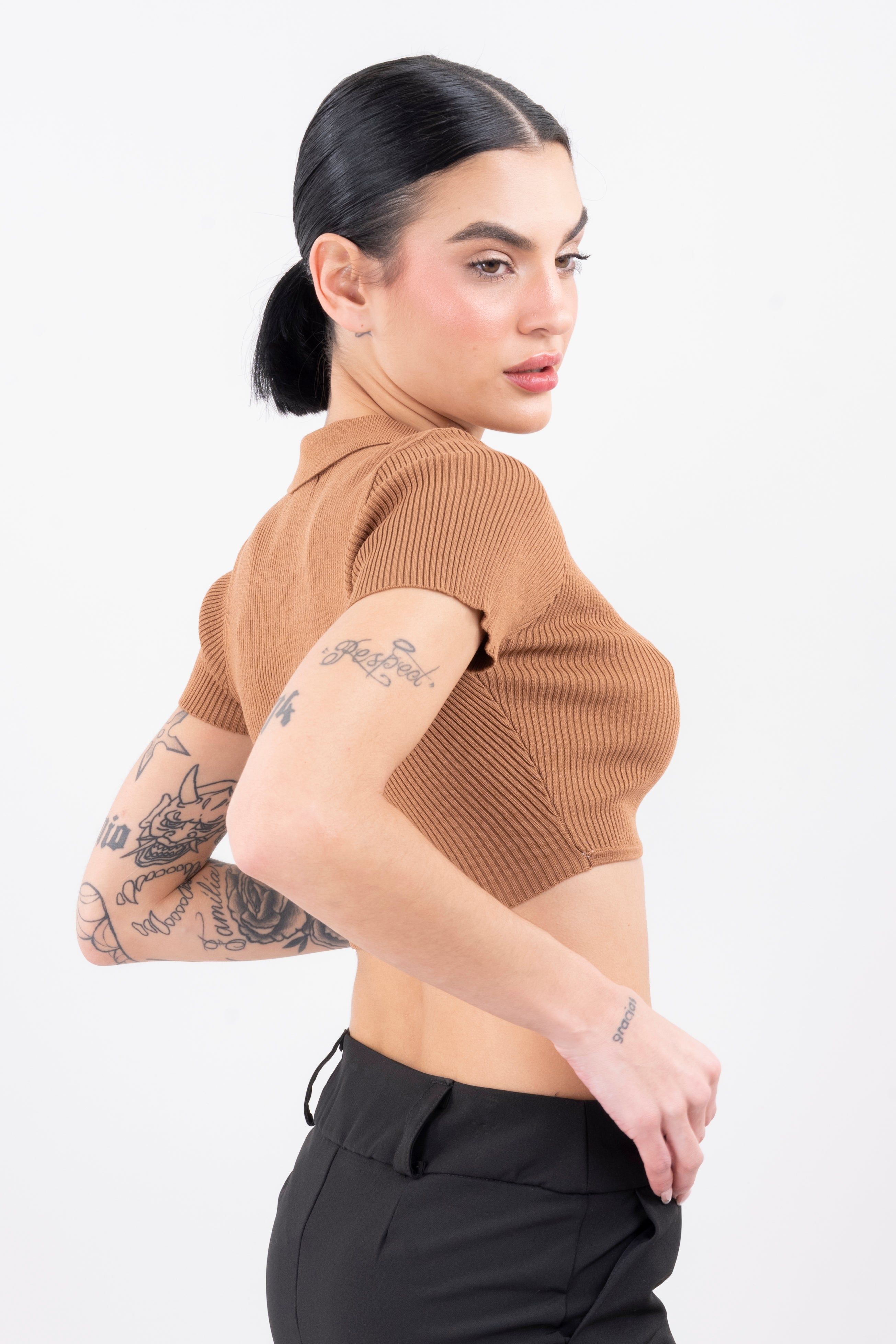 Top cuello polo acanalado sold by Shasa product image thumbnail 3