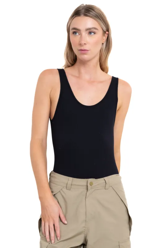 Bodysuit acanalado cuello redondo sold by Shasa