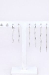 Set 4 pares arracadas aro sold by Shasa