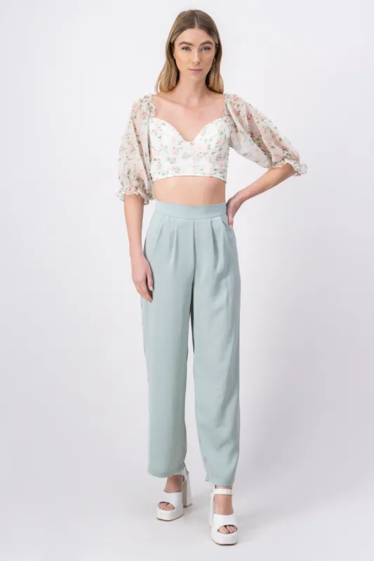 Pantalón pinzas plisadas satín sold by Shasa