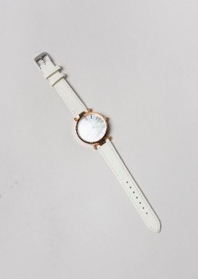Reloj correa efecto piel sold by Shasa