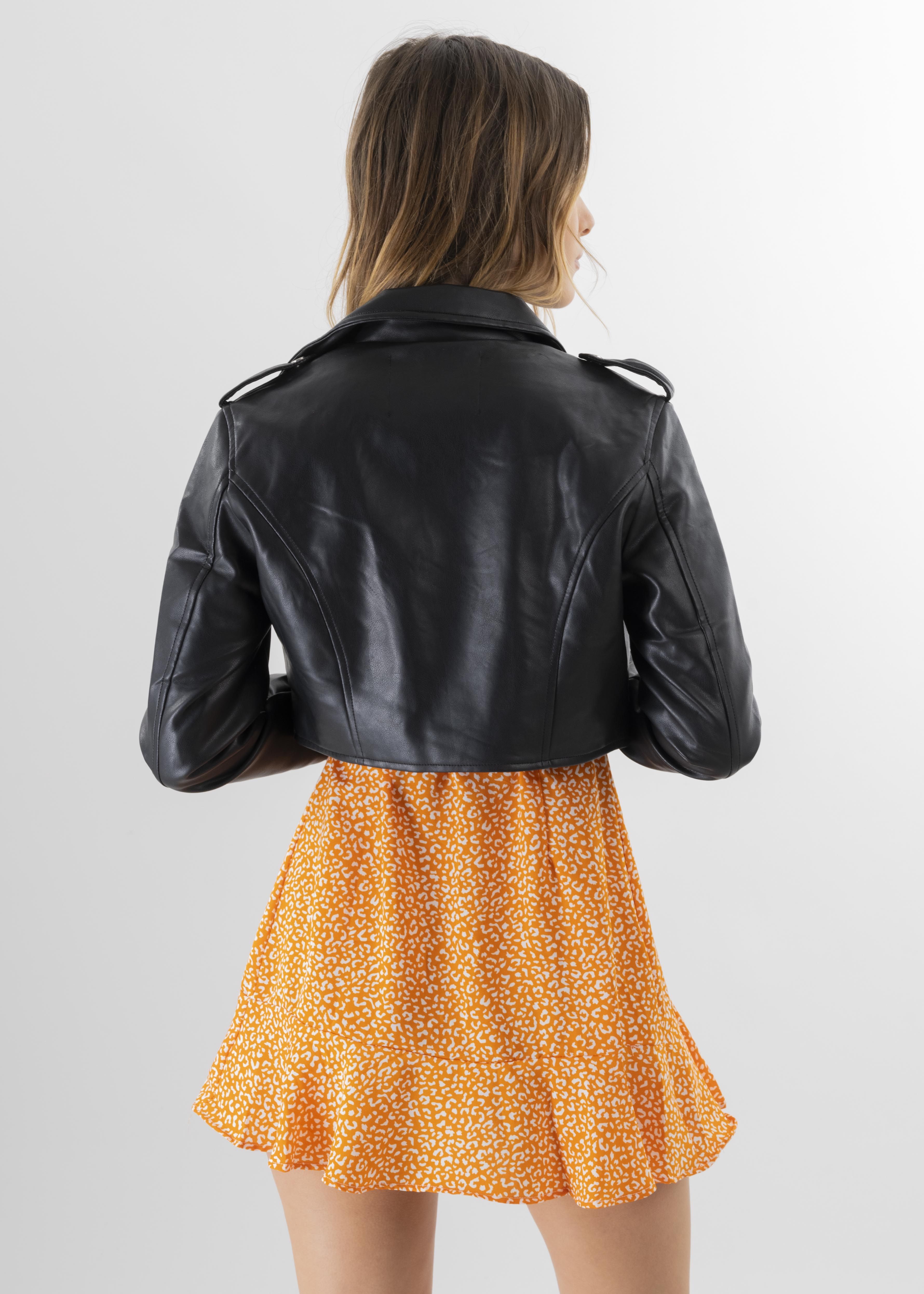 Chamarra crop biker efecto piel sold by Shasa product image thumbnail 4