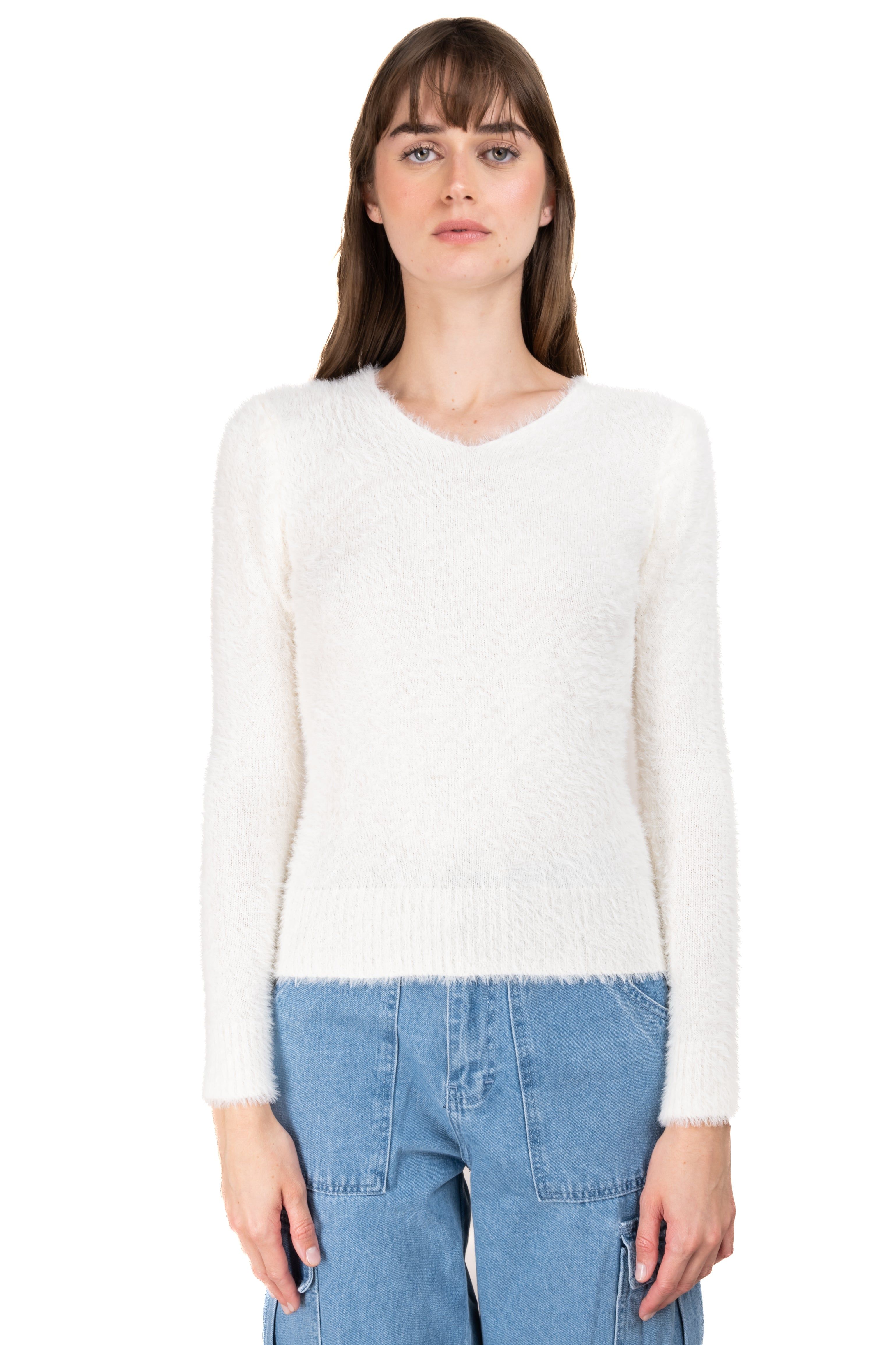 Suéter cuello v peluche sold by Shasa product image thumbnail 2