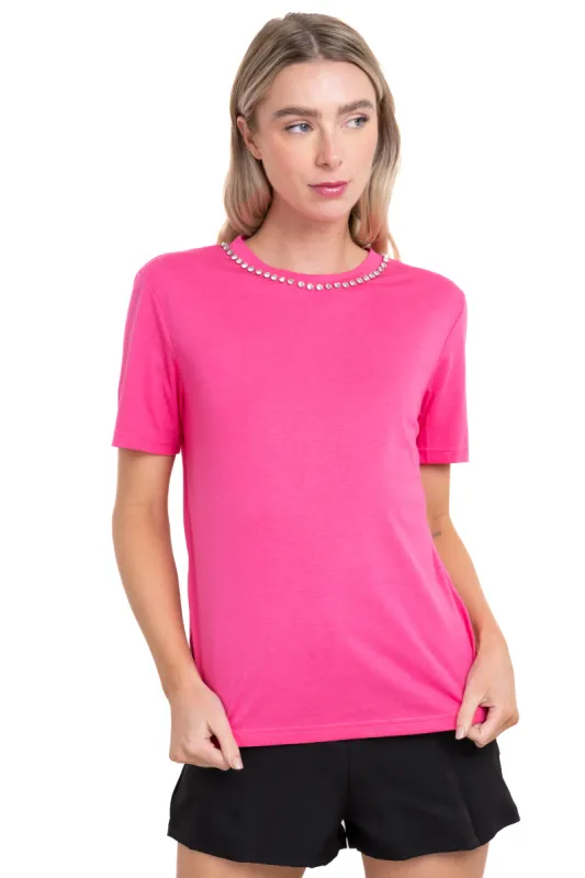 Playera manga carto cuello brillos sold by Shasa