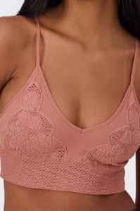 Top De Encaje Bordado Cropped Seamless sold by Shasa