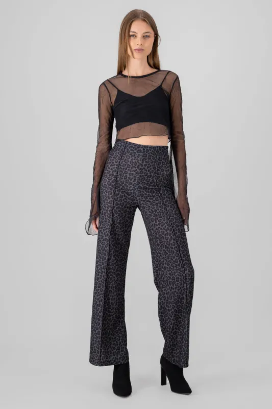 Pantalon wide le estampado animal print sold by Shasa