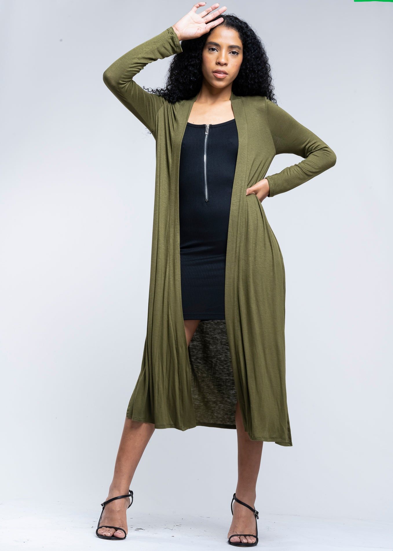 Cárdigan largo aberturas laterales sold by Shasa product image thumbnail 3