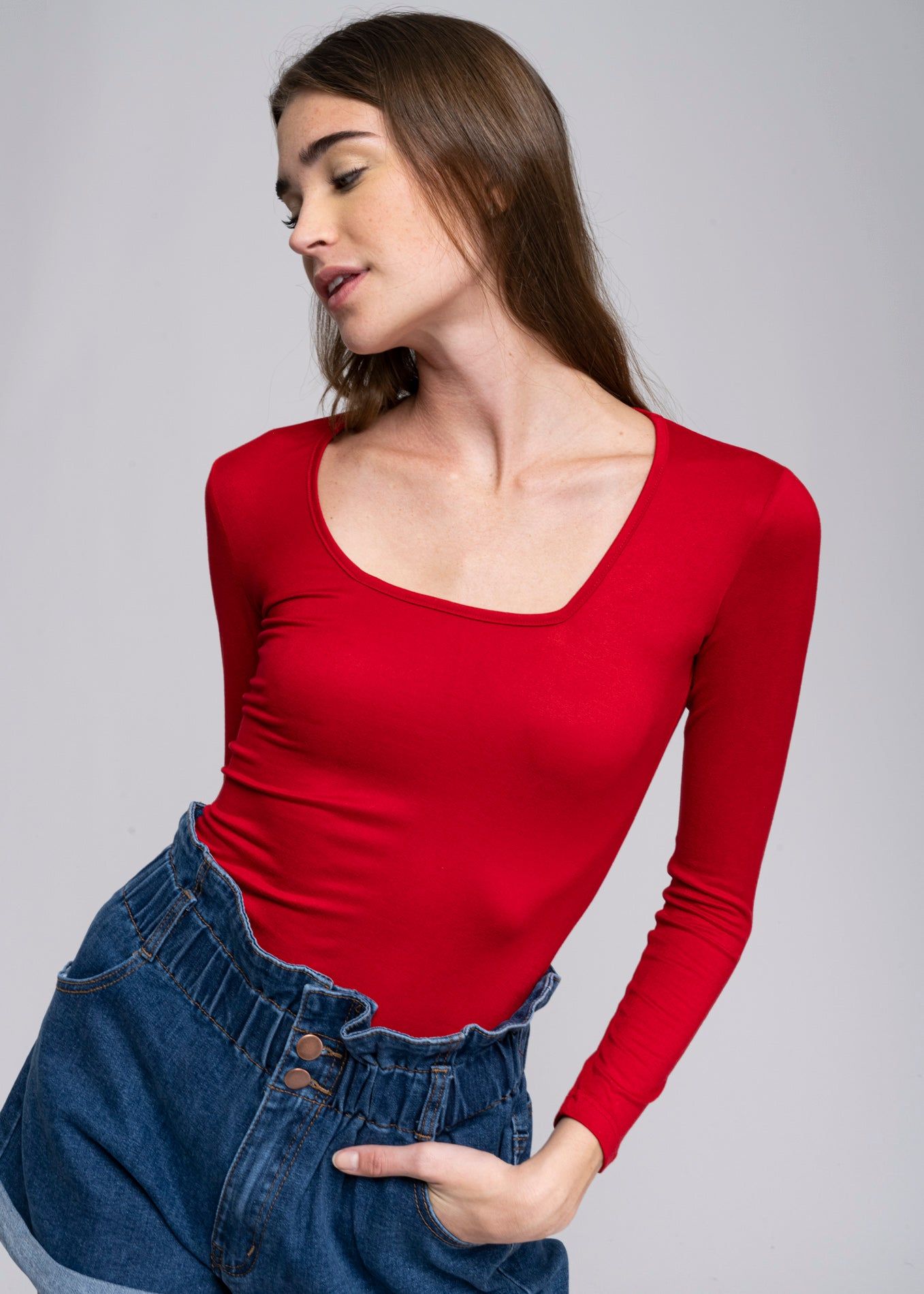 Bodysuit liso escote sold by Shasa