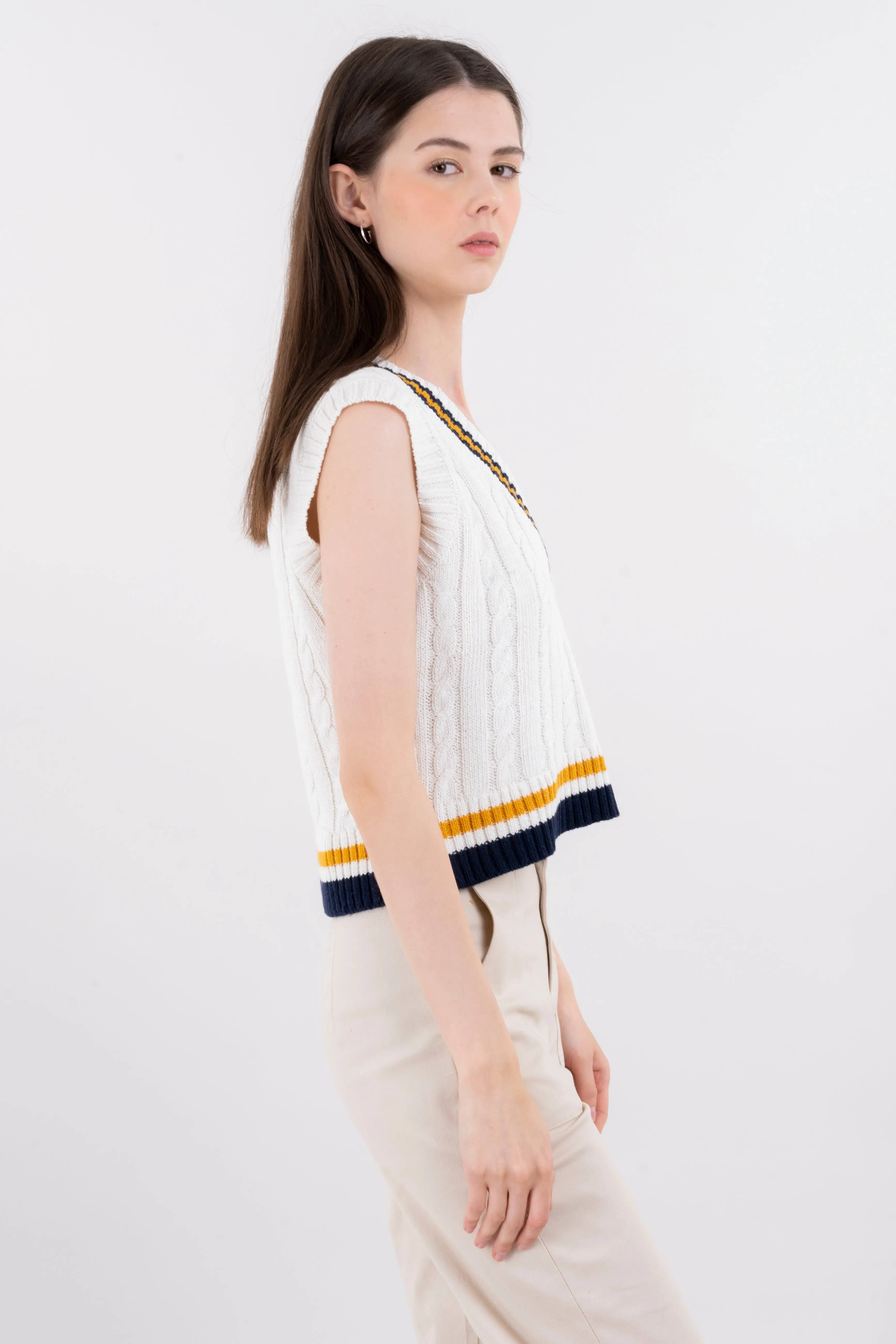 Chaleco Tejido Líneas Bicolor sold by Shasa product image thumbnail 3