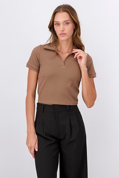 Top Cuello Polo Acanalado Textura sold by Shasa