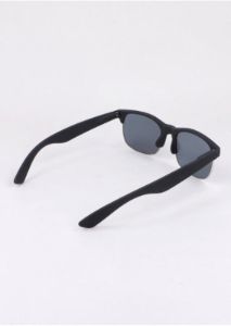 Lentes sol medio armazón sold by Shasa
