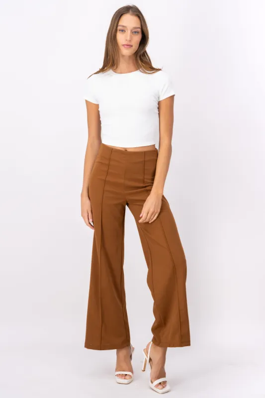 Pantalón Amplio Costura Frontal sold by Shasa