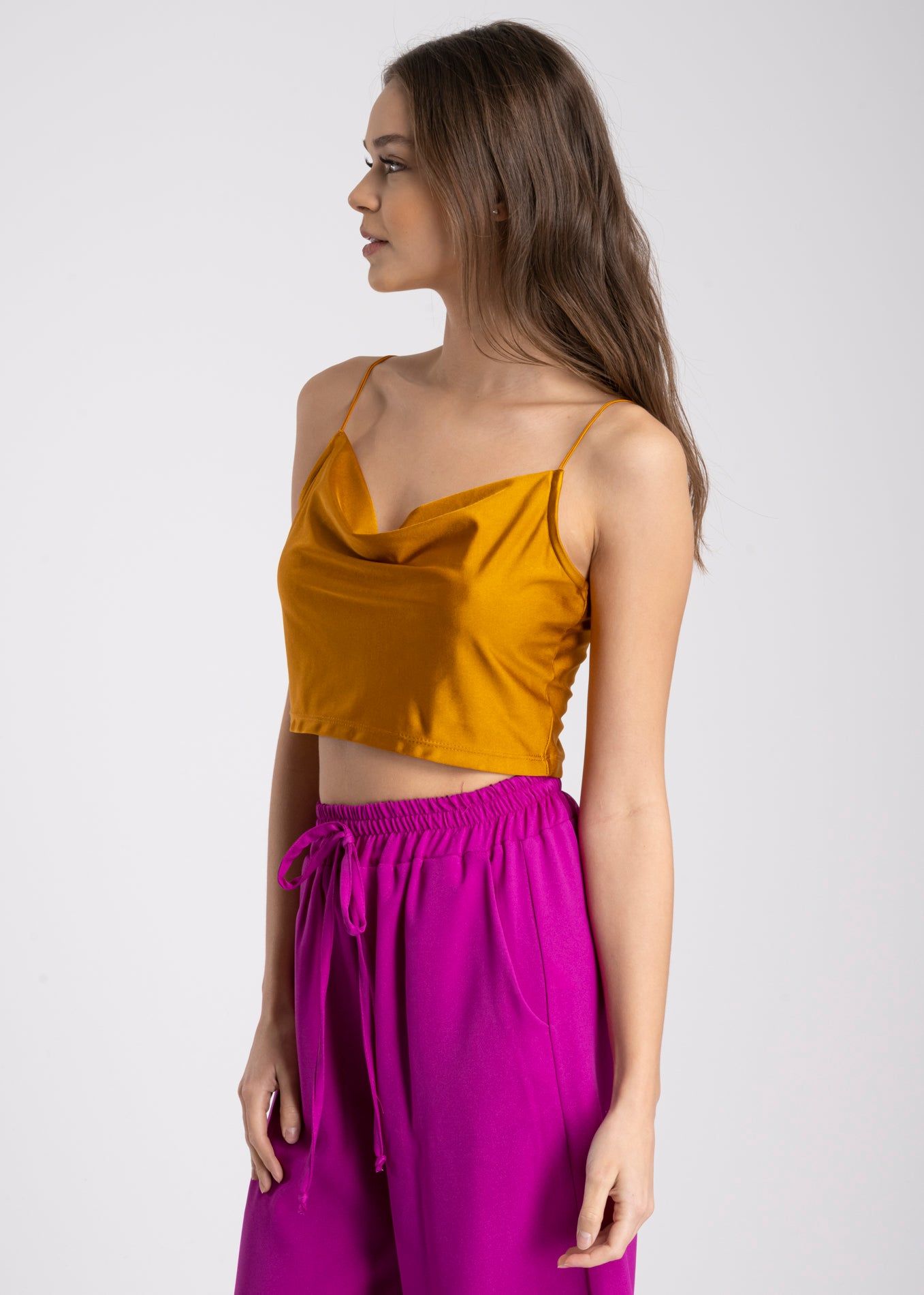 Top liso escote cascada sold by Shasa product image thumbnail 3