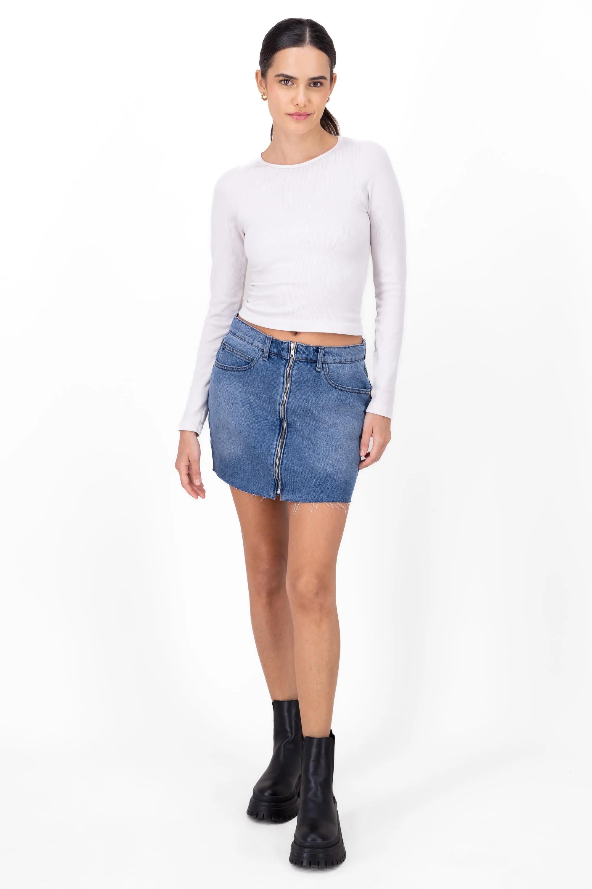 Falda tubo con estoperoles sold by Shasa