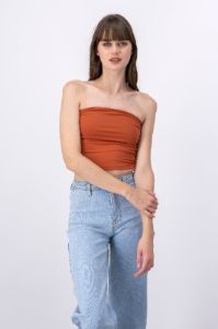 Top strapless liso sold by Shasa