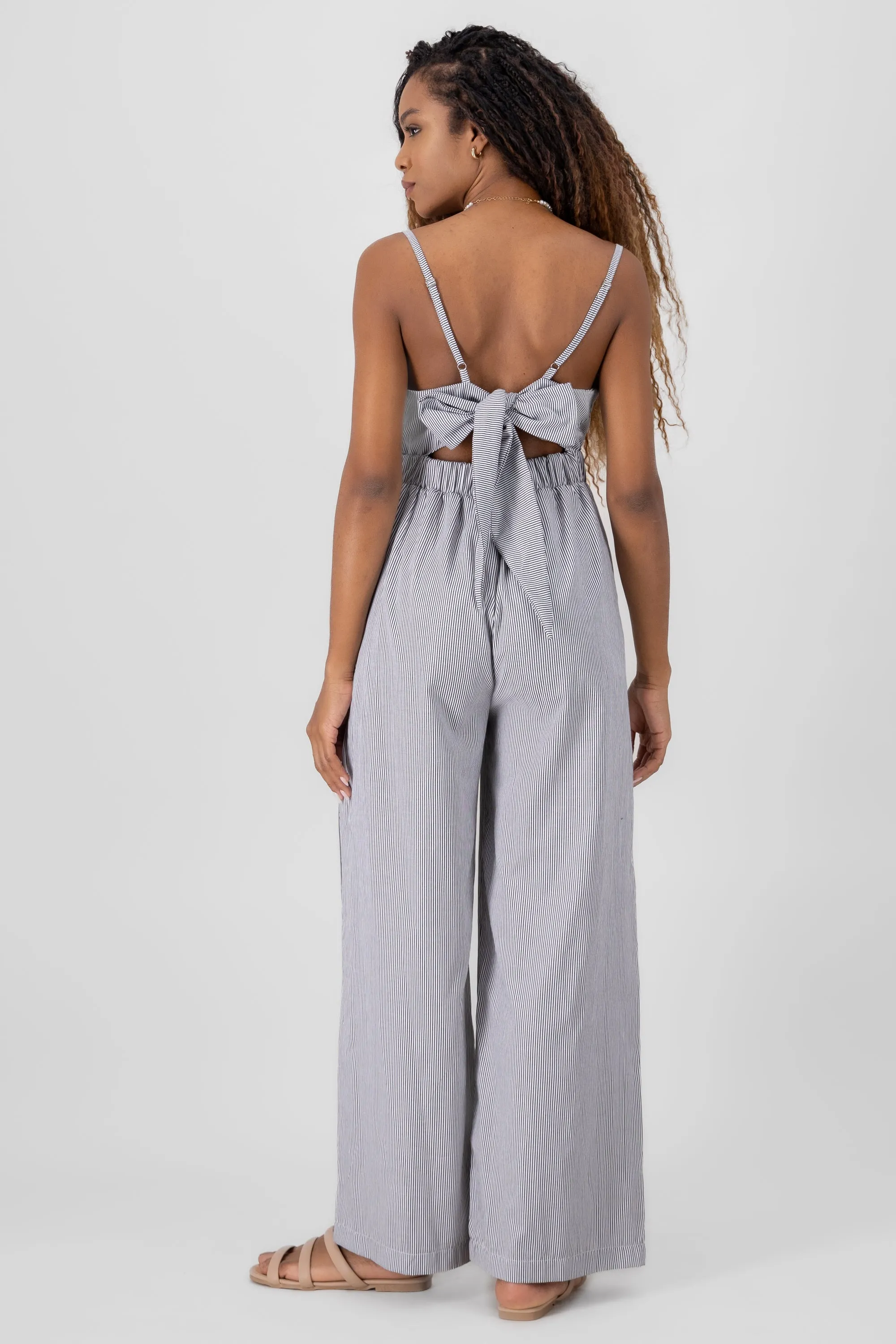Jumpsuit escote v tirantes sold by Shasa product image thumbnail 4