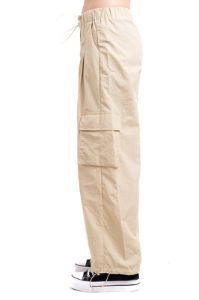 Pantalón parachute cargo sold by Shasa