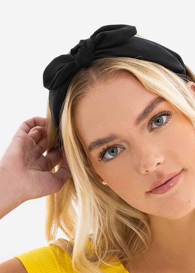 Diadema ancha moño sold by Shasa