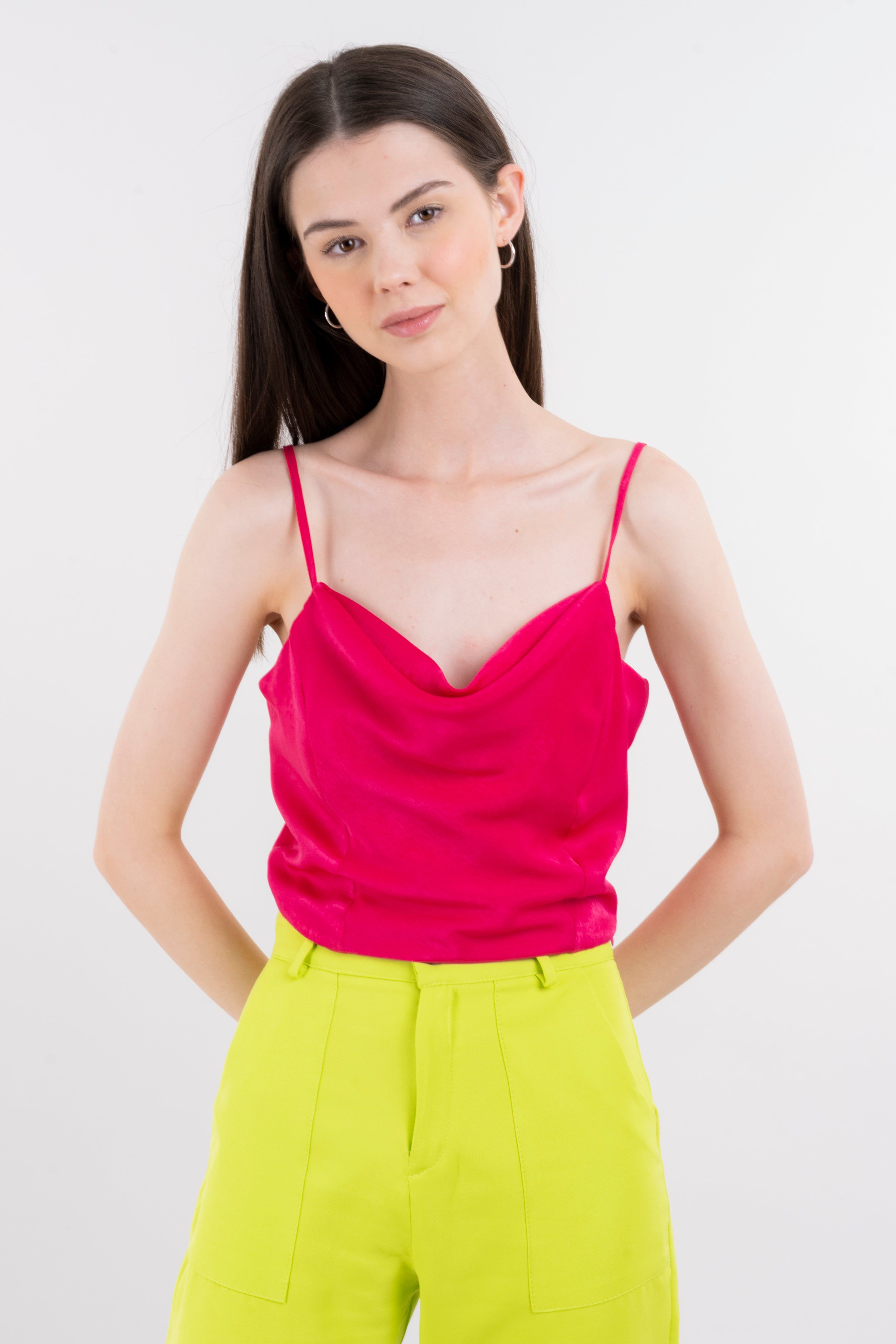 Top tirantes escote drapeado satín sold by Shasa