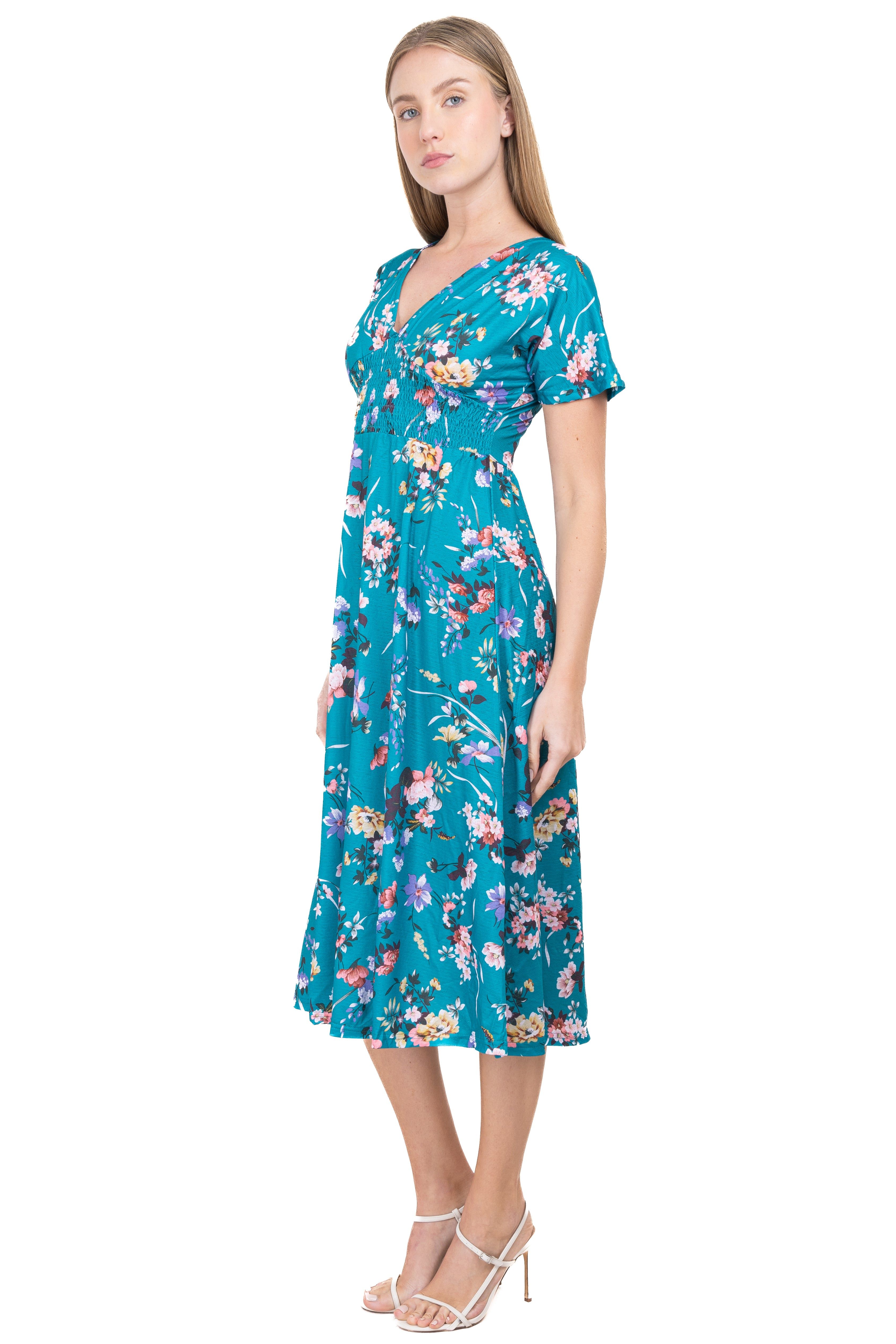 Vestido floral detalle smock sold by Shasa product image thumbnail 3