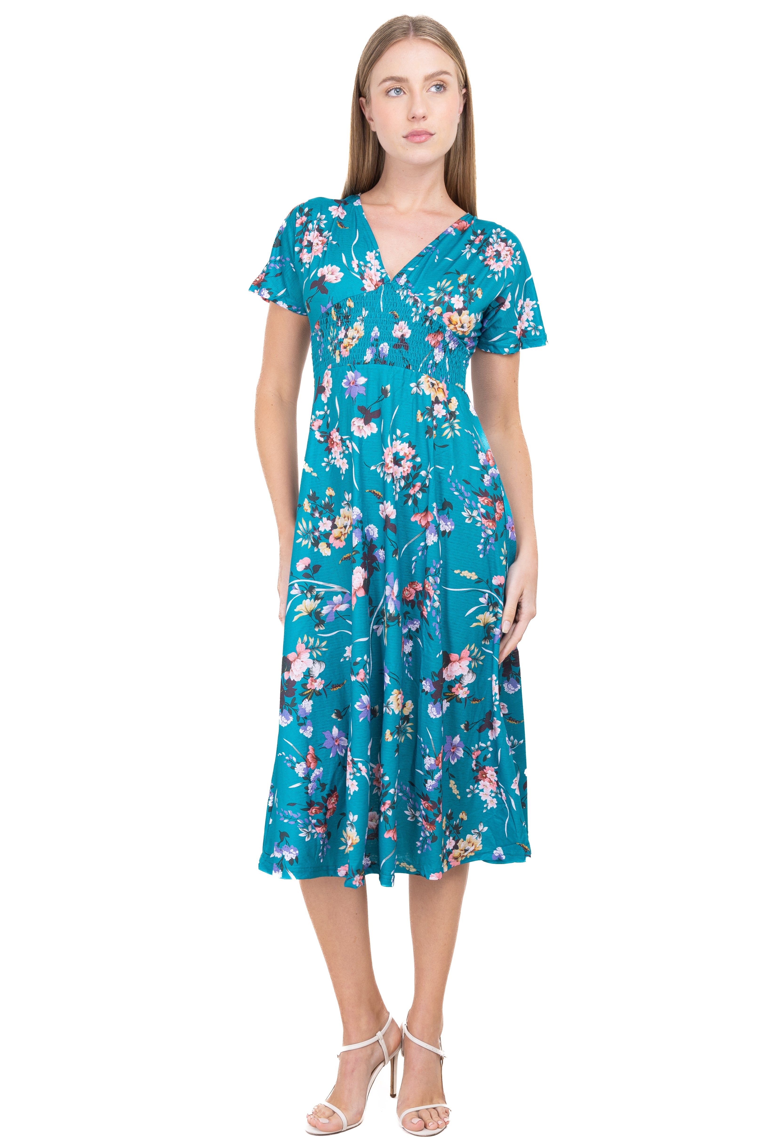 Vestido floral detalle smock sold by Shasa