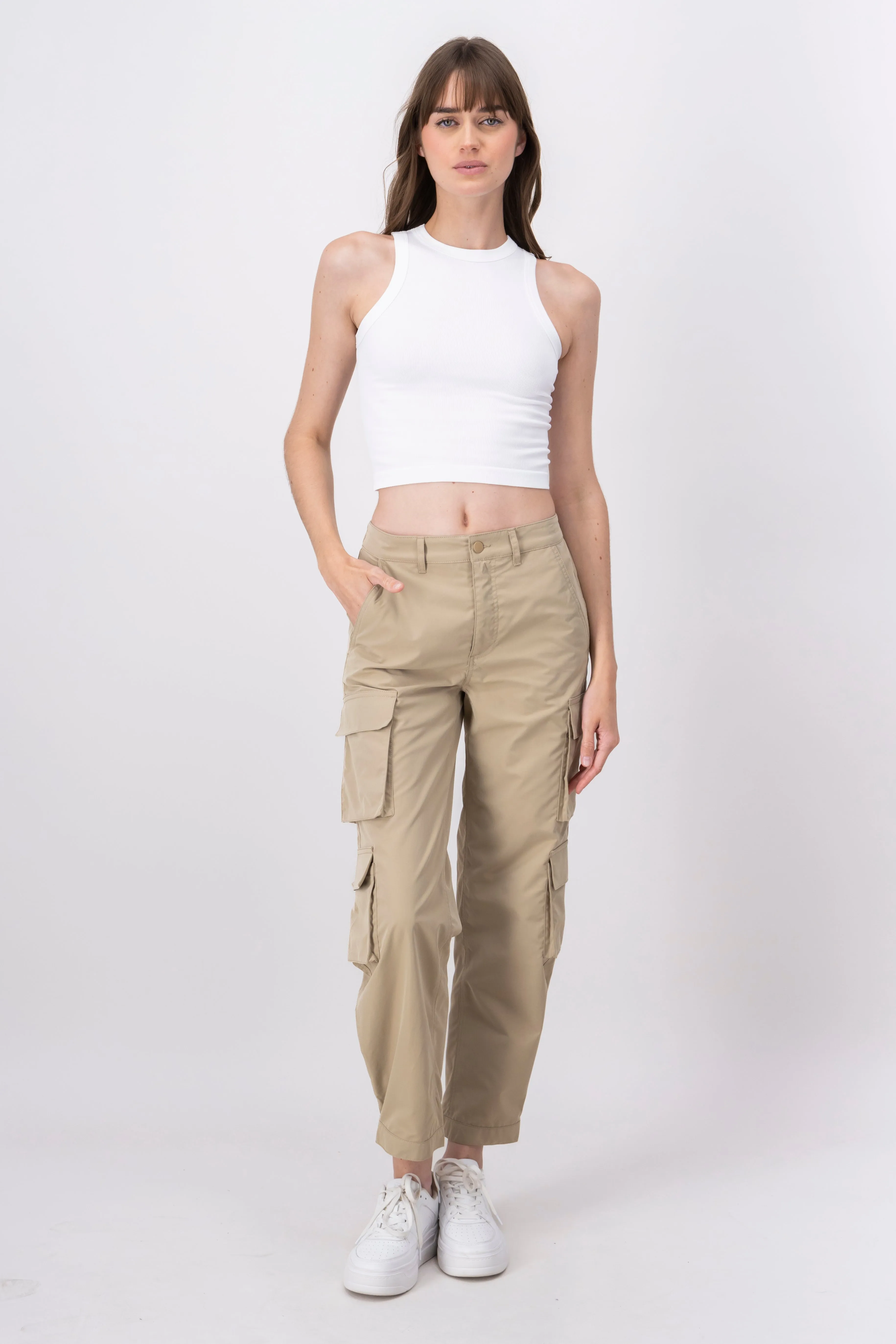 Pantalon Cargo Detalle Plisado sold by Shasa