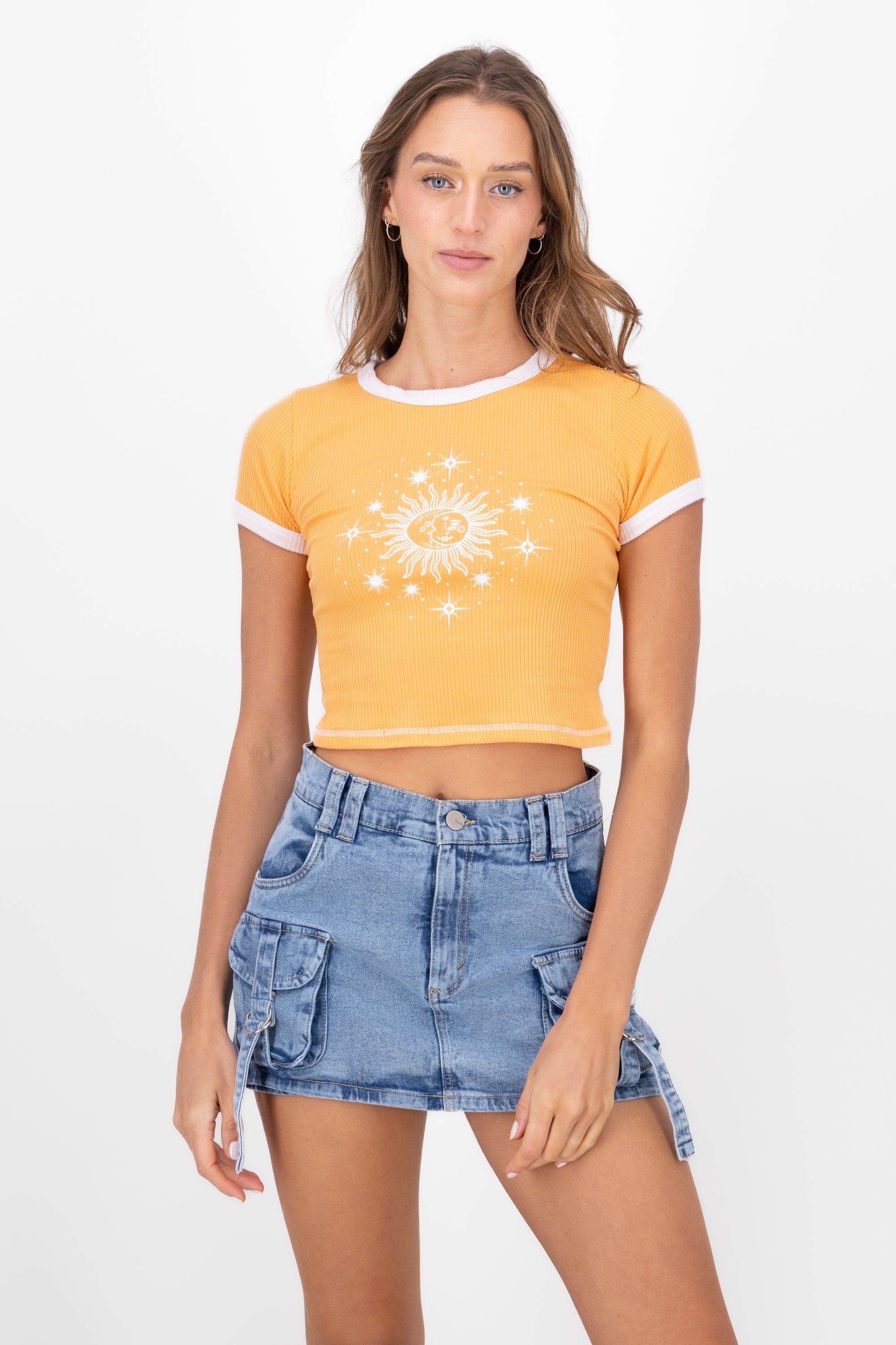 Top Manga Corta Estampado Sol sold by Shasa