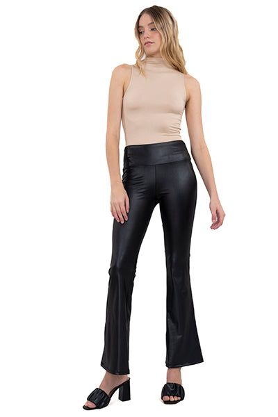 Pantalón flared efecto piel liso sold by Shasa product image thumbnail 2