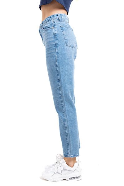 Jeans mom cintura alta sold by Shasa product image thumbnail 3