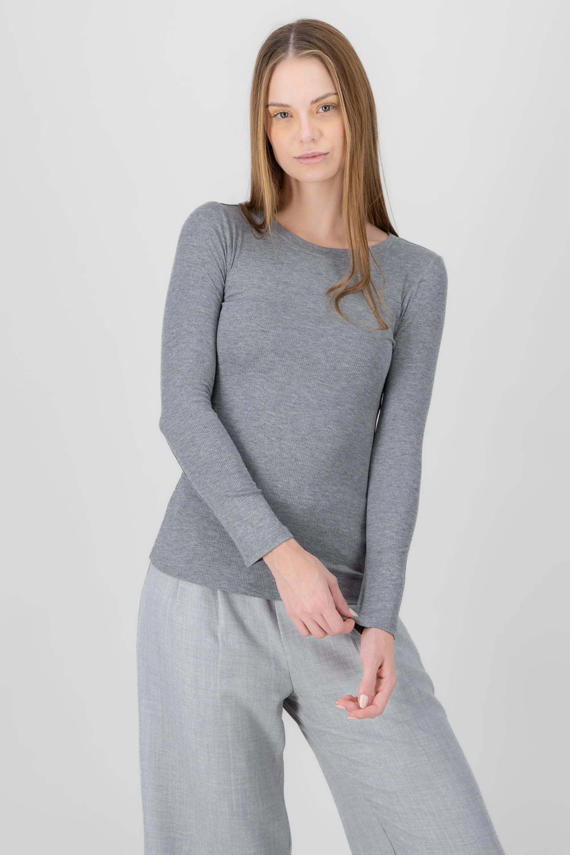 Top liso manga larga escote redondo sold by Shasa product image thumbnail 2