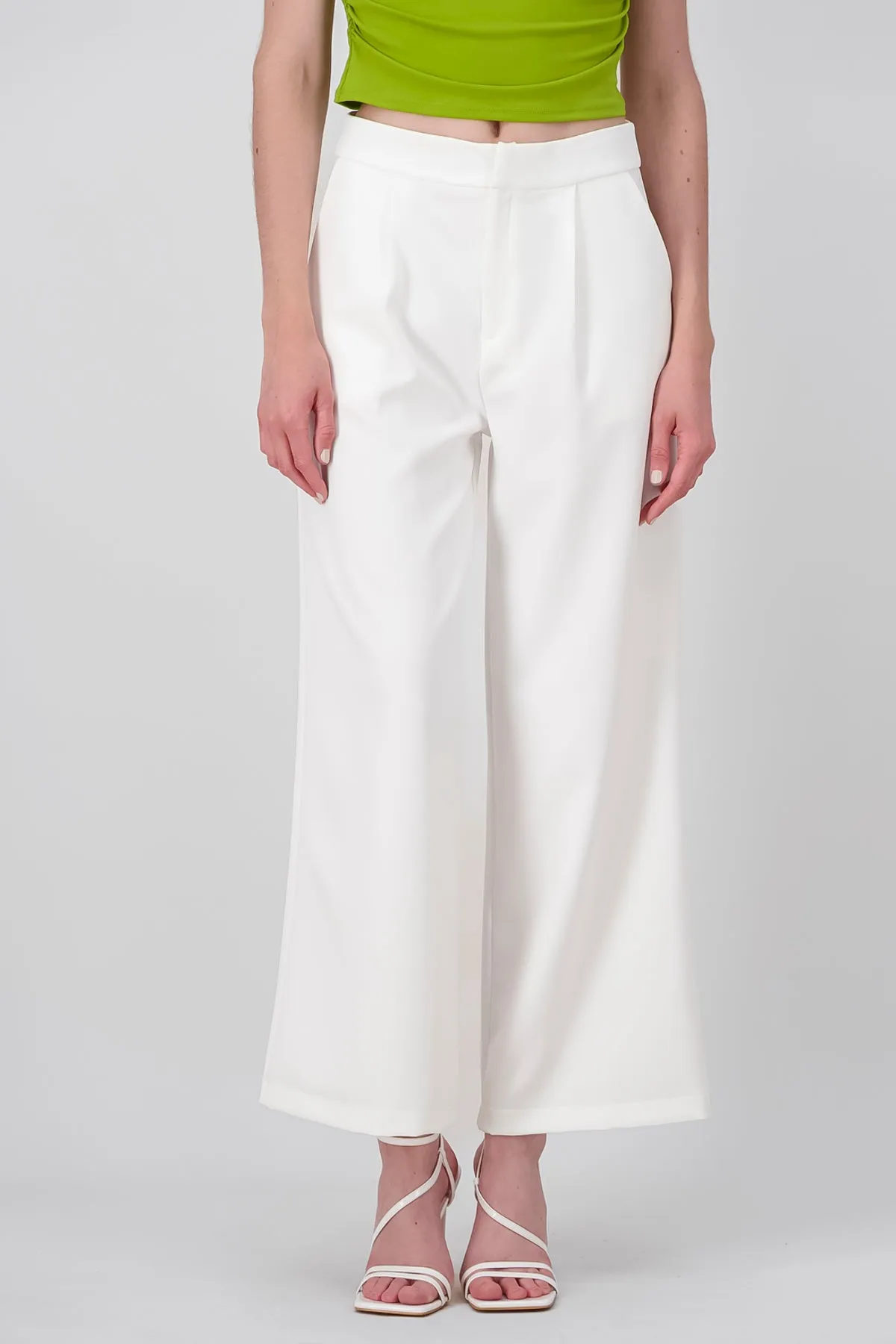 Pantalon liso con bolsas sold by Shasa product image thumbnail 2