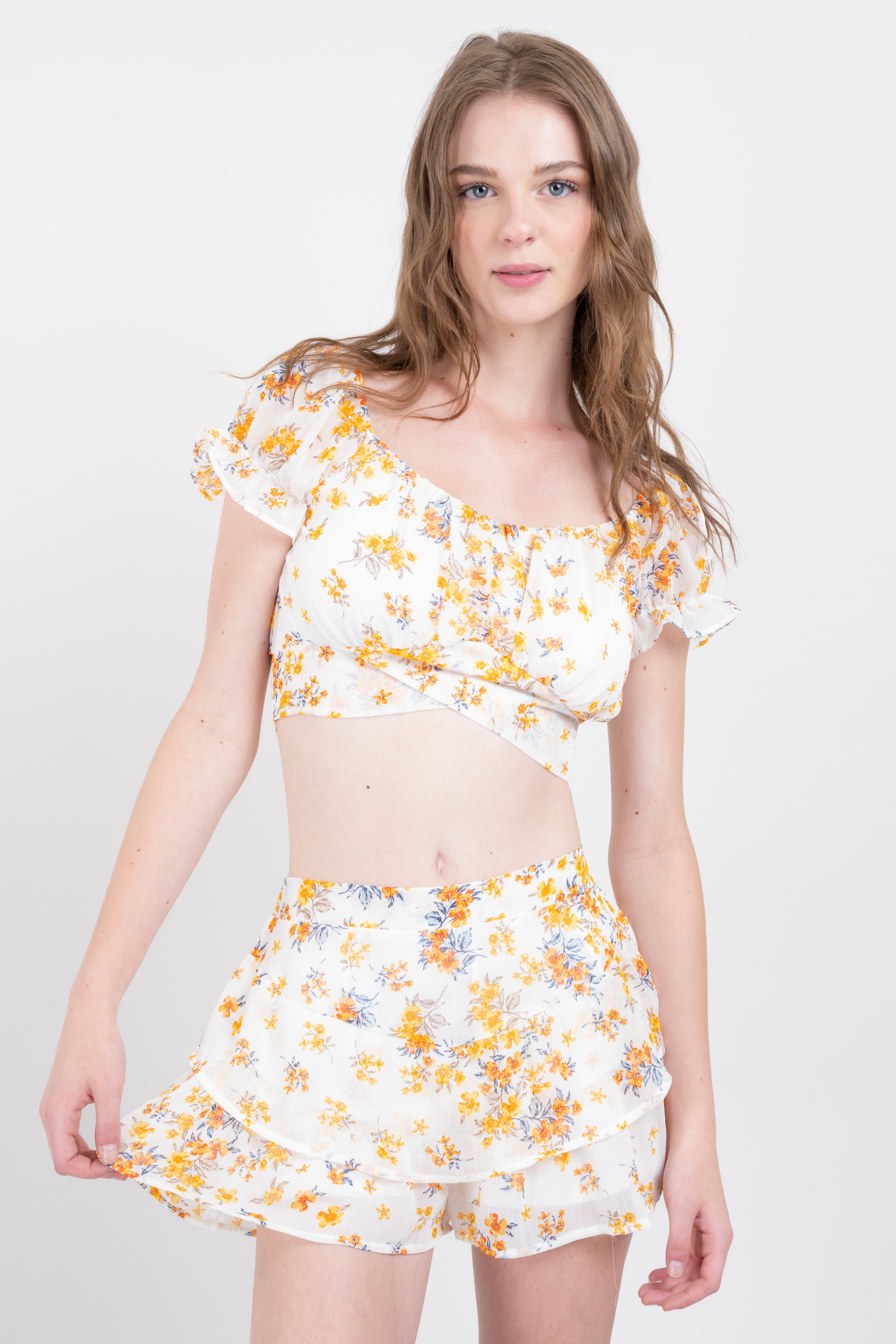 Top crop flores cinta sold by Shasa product image thumbnail 2