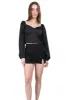 Falda mini abertura frontal sold by Shasa