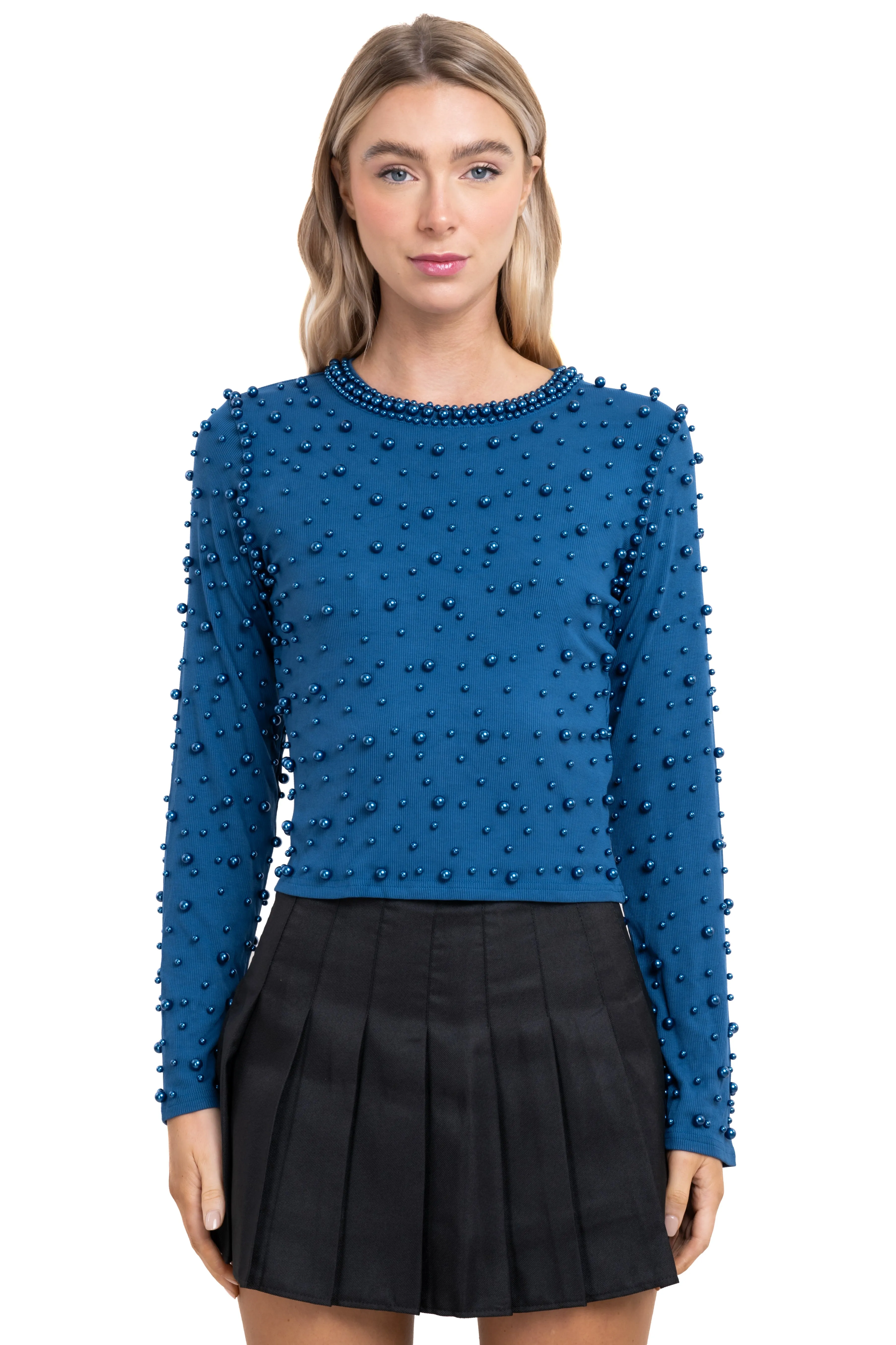 Sueter de perlas y brillos sold by Shasa product image thumbnail 2