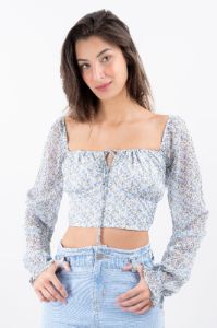 Blusa crop manga larga flores sold by Shasa
